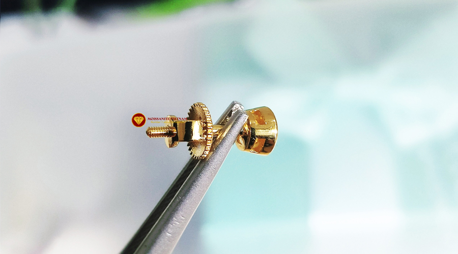 Bông tai nam kim cương nhân tạo mỹ moissanite bezel stud 12