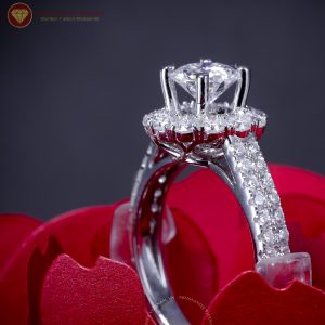 NHẪN NỮ KIM CƯƠNG NHÂN TẠO MOISSANITE – CHỦ TRÒN 6.3LY - RW004