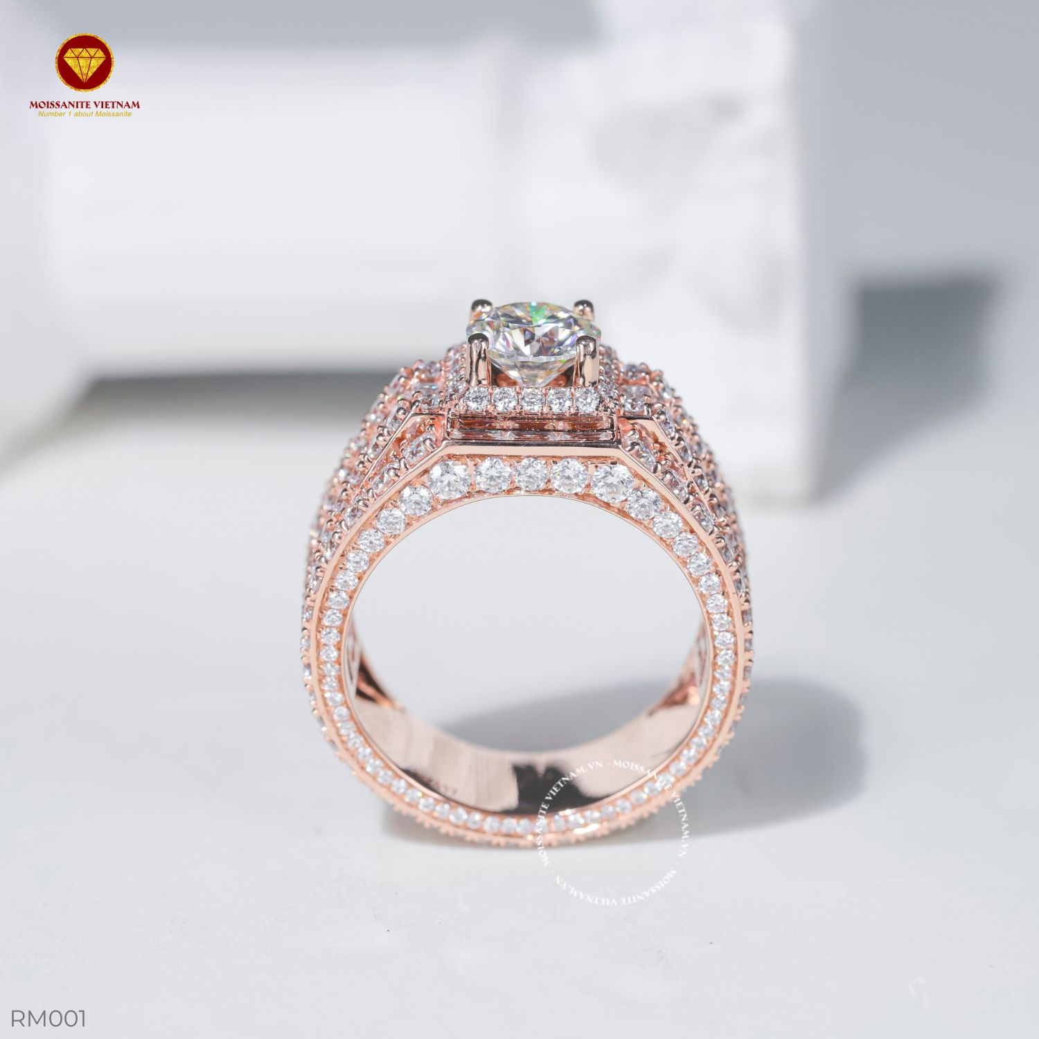 Alternative view of Nhẫn nam bản vàng hồng full moissanite - RM001