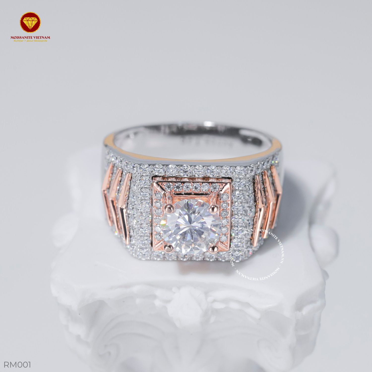 Alternative view of Nhẫn nam kim cương nhân tạo Monte Moissanite - RM001