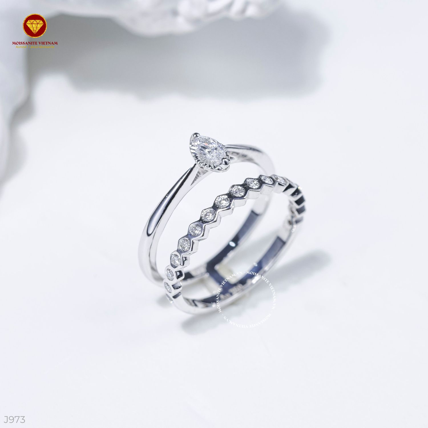 Alternative view of Nhẫn nữ kim cương moissanite vàng trắng - J973